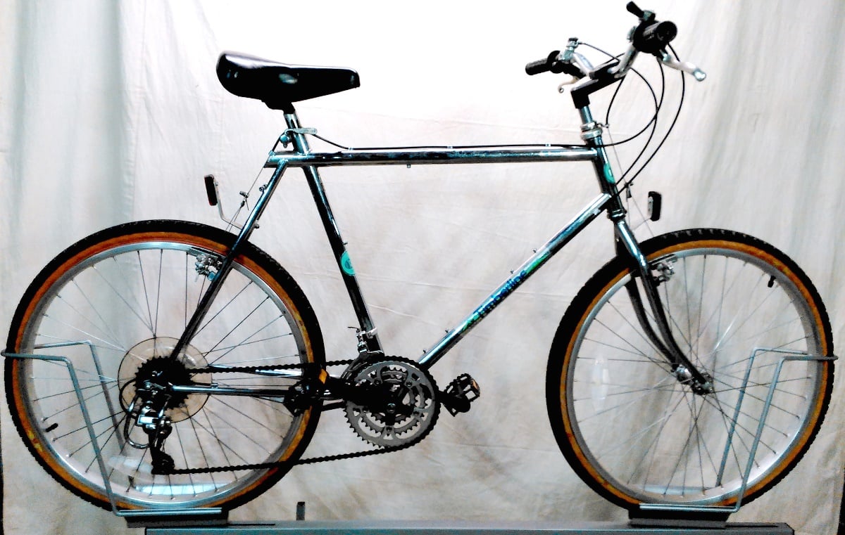 GT Timberline
Frame: 23&quot;(Center to Top)
$1,299.00