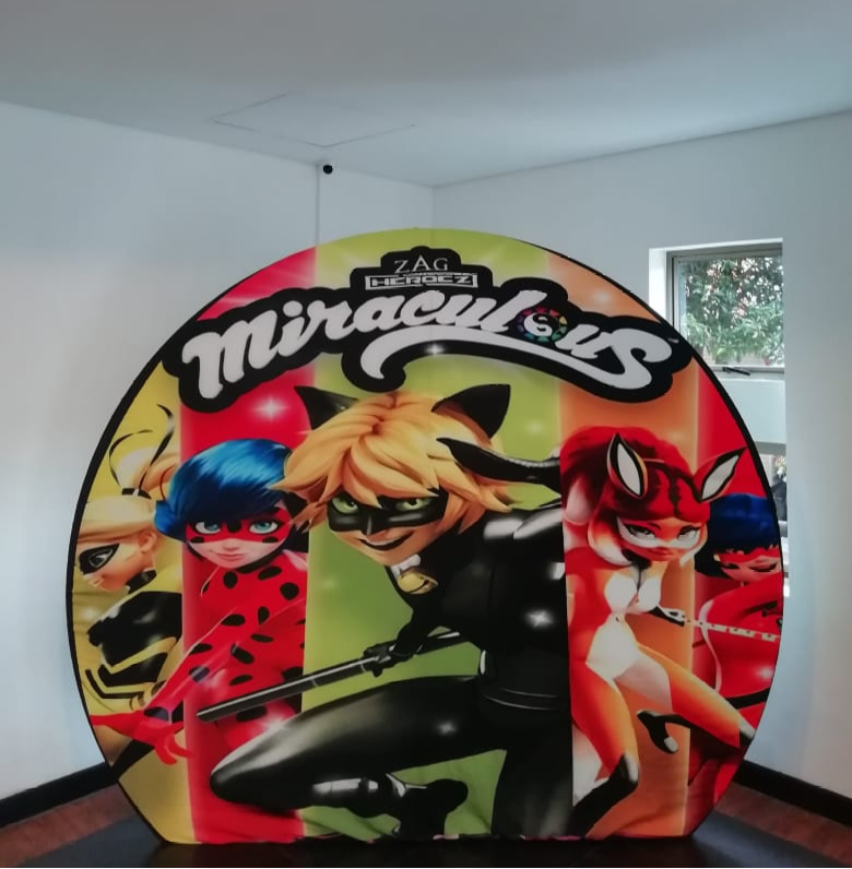 Pared Circular Temática Miraculous
$250.000 en Alquiler