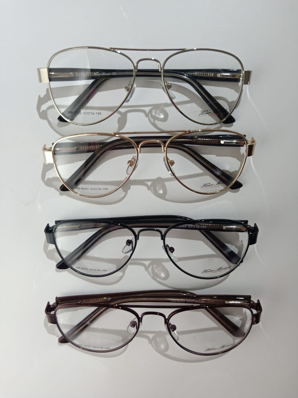 Modelo: HM-8003
Colores: Negro, Dorado, Plateado y Cafe