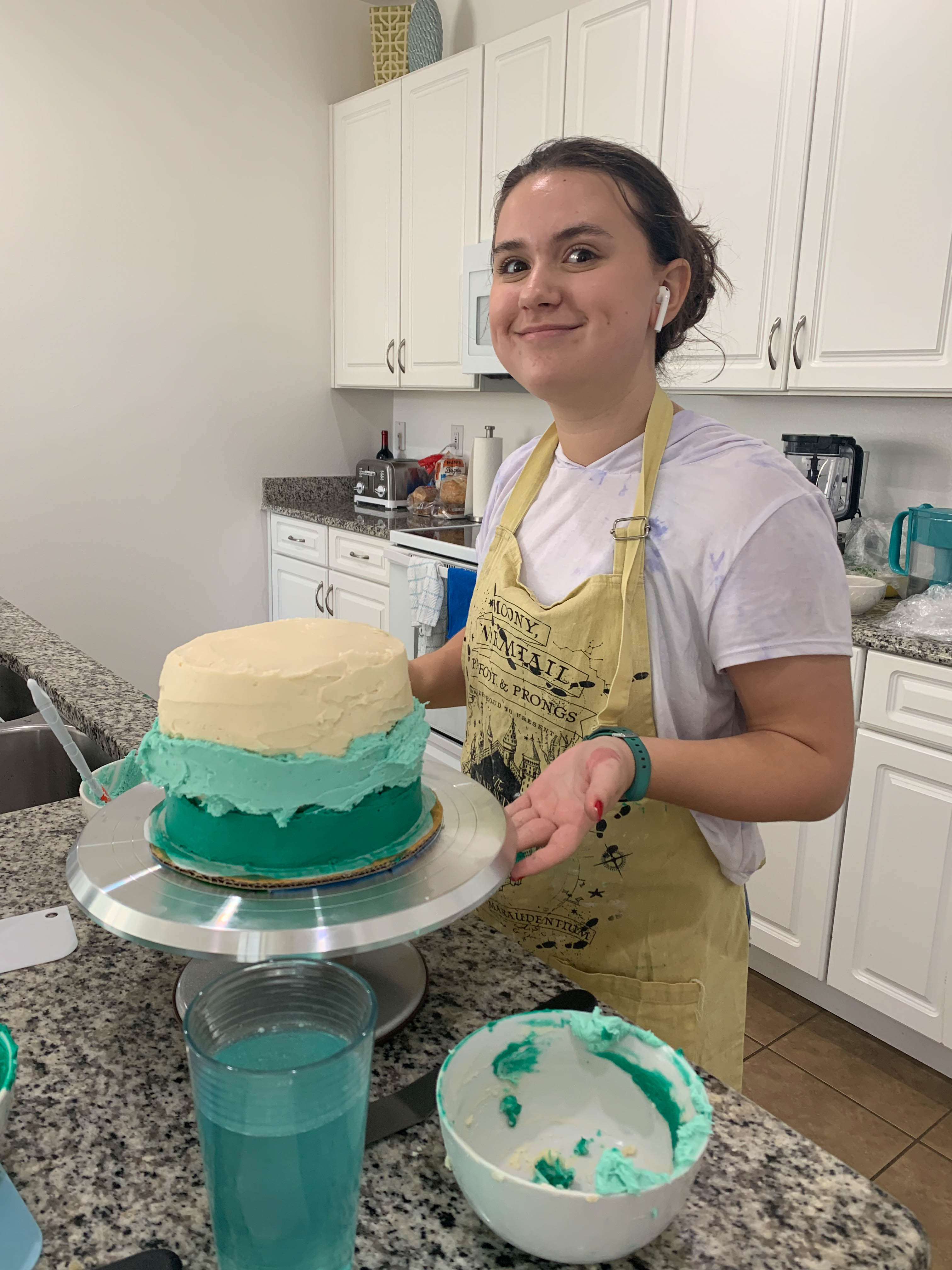 I made a cake for Ariela's birthday