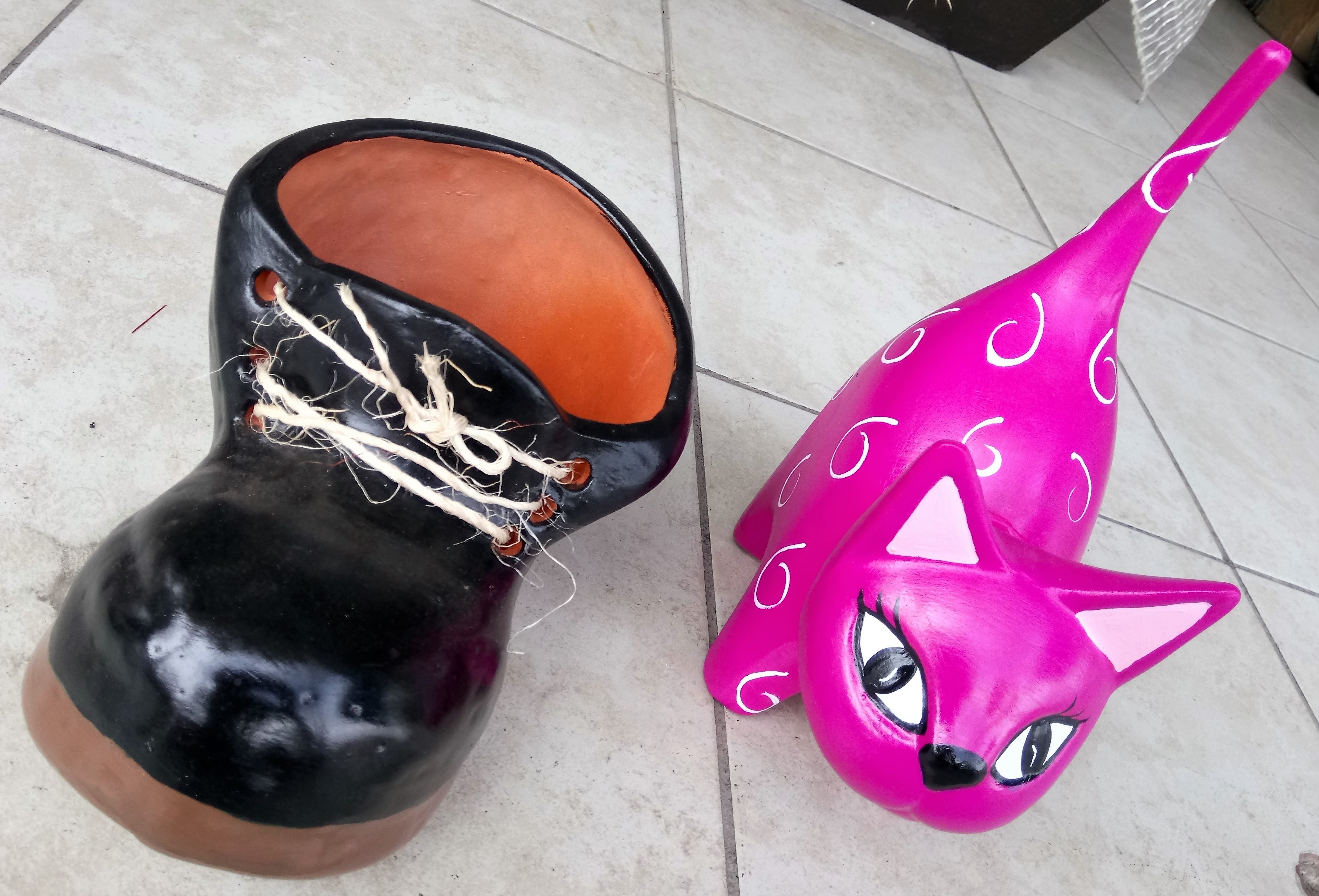 https://0201.nccdn.net/1_2/000/000/118/900/zapato-y-gato-3555x2416.jpg