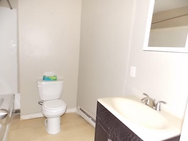 25 Delhi #5 Bathroom