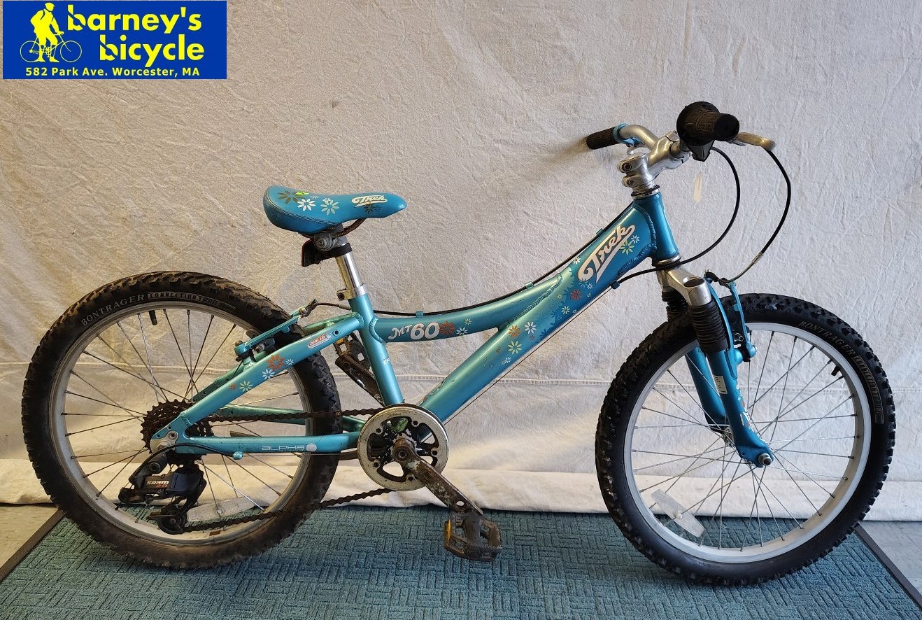Trek MT60
Wheel Size: 20"/ Ages 6-9/ Speeds: 6spd
Price: $139.00 (Professionally Tuned)