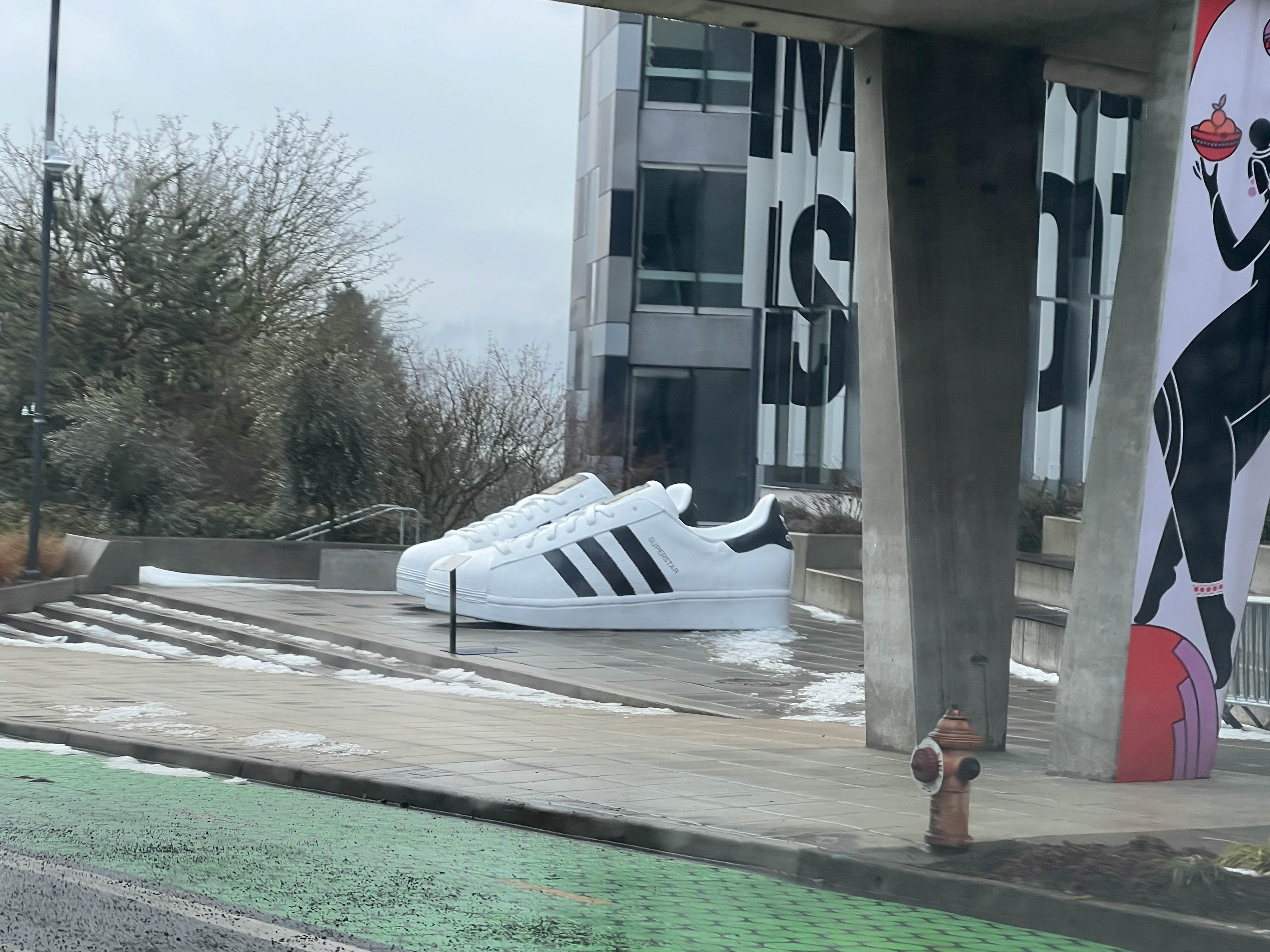 https://0201.nccdn.net/1_2/000/000/119/83f/portland-order-14.jpg