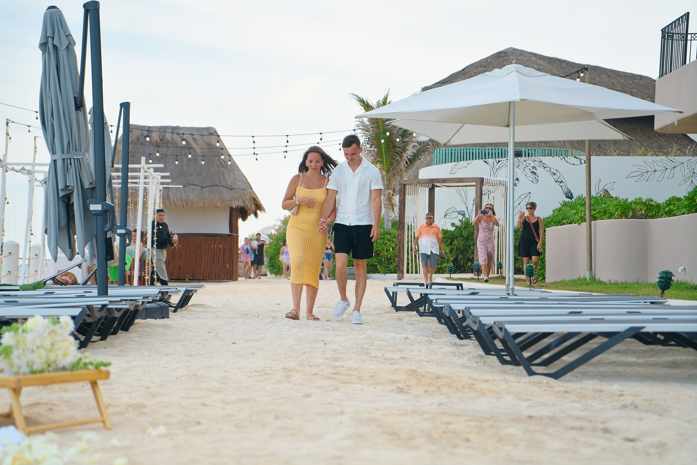 https://0201.nccdn.net/1_2/000/000/11a/15e/engagement-moment-captured-%E2%80%93-proposal-photos1.jpg