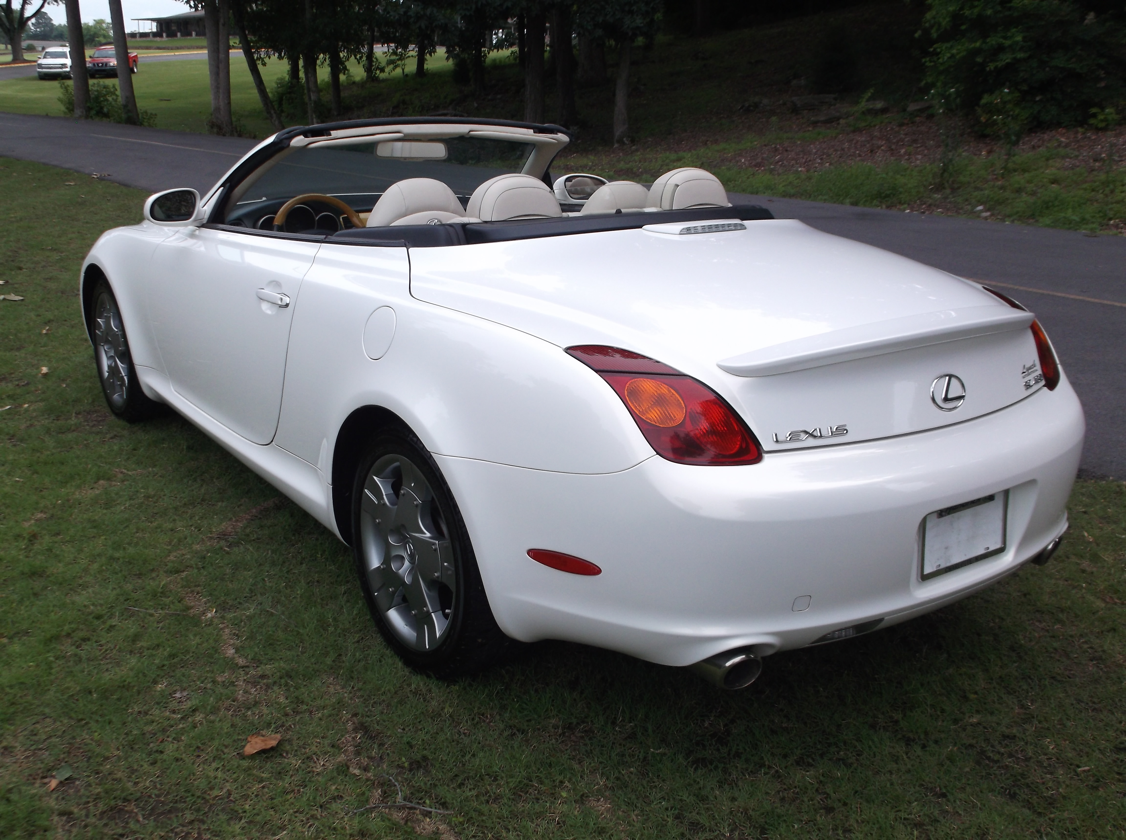 https://0201.nccdn.net/1_2/000/000/11a/aec/2004LexusSC430White_2017-05-23_0039.JPG