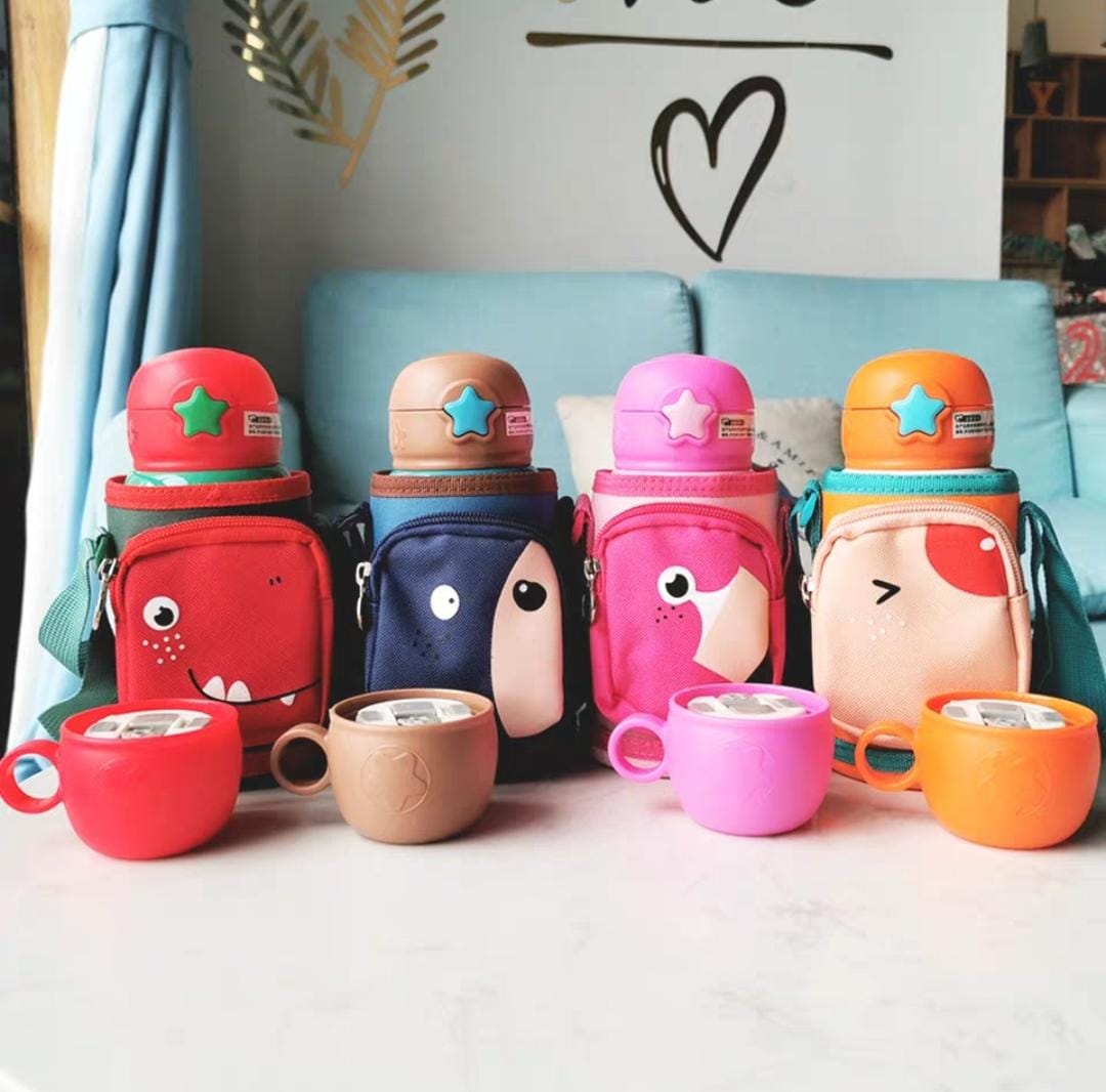 BW-89
TERMO CON MOCHILA TERMICA Y TAZA
CAPACIDAD DE 500 ml