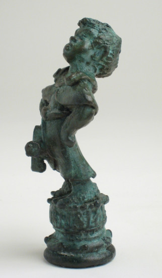 While Pawn (#4 - chess piece)
Artist: Bill Girard, Royal Oak, MI
Formerly collection of Allen Abramson
Photo courtesy of Ken Weikal, Farmington Hills, MI. 