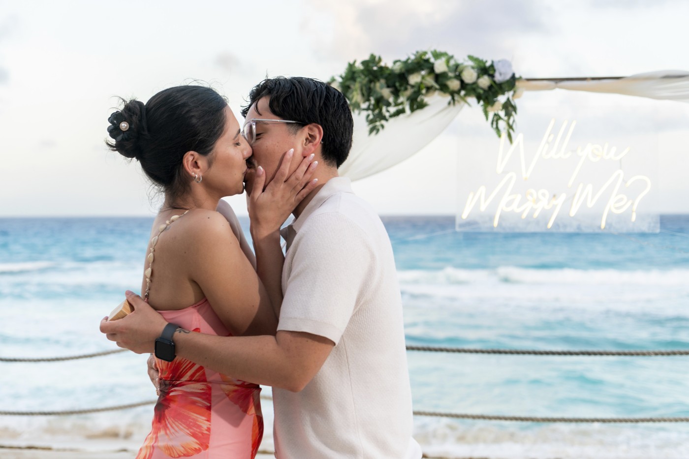 https://0201.nccdn.net/1_2/000/000/11b/8c5/marriage-proposal-fiesta-americana-condesa-cancun-mexico-lux-art.jpg