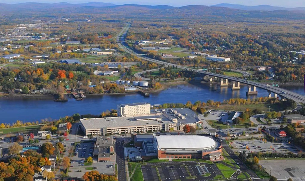 Aerial photo of Bangor and the river