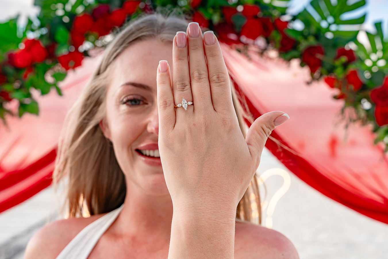 https://0201.nccdn.net/1_2/000/000/11c/d4f/romantic-proposal-in-cancun-riu-cancun-allinclusive113.jpg.jpg