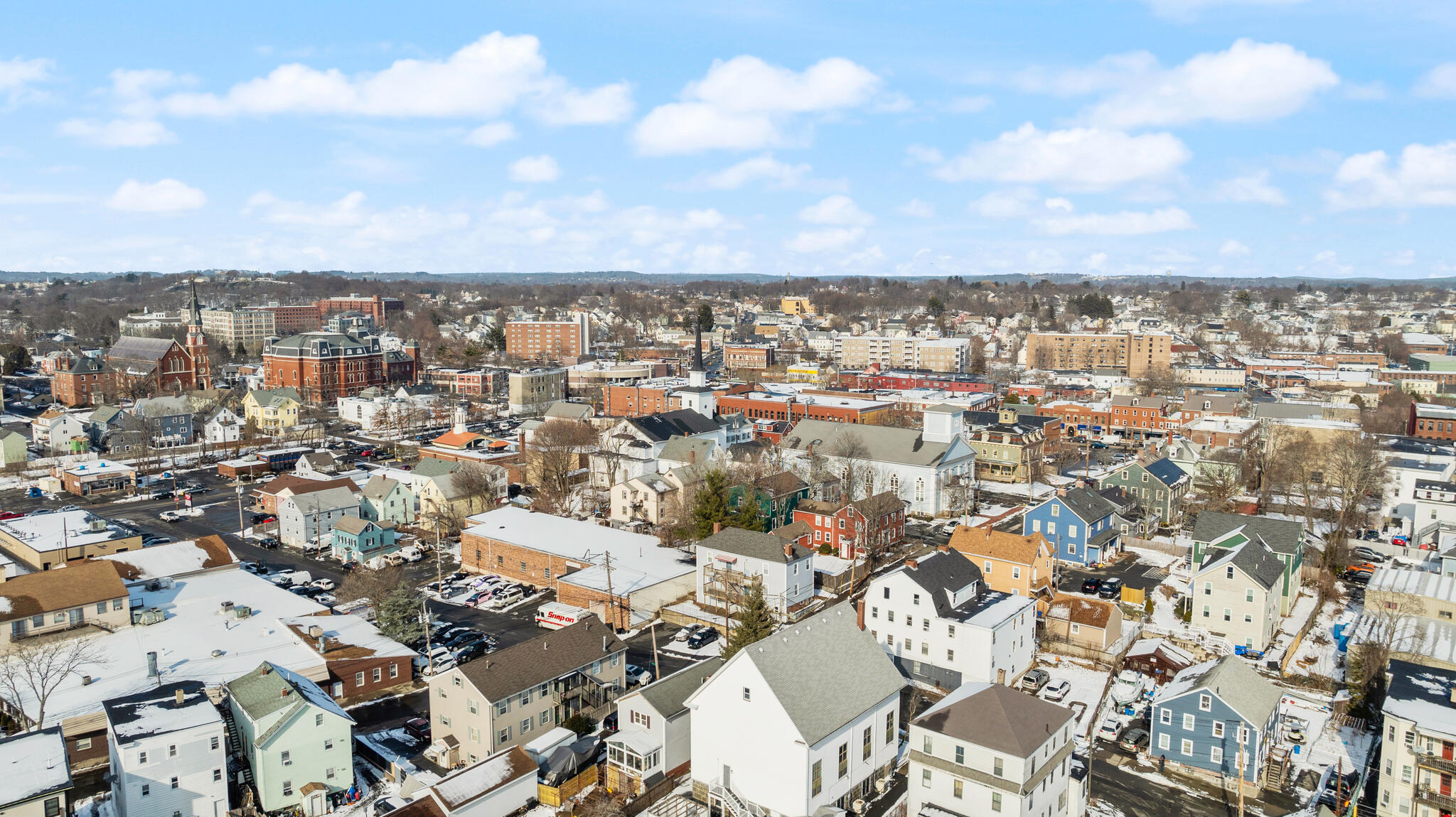https://0201.nccdn.net/1_2/000/000/11c/f7e/0-park-st-peabody-ma-01960-usa-008-004-34-outdoor8-mls_size.jpg