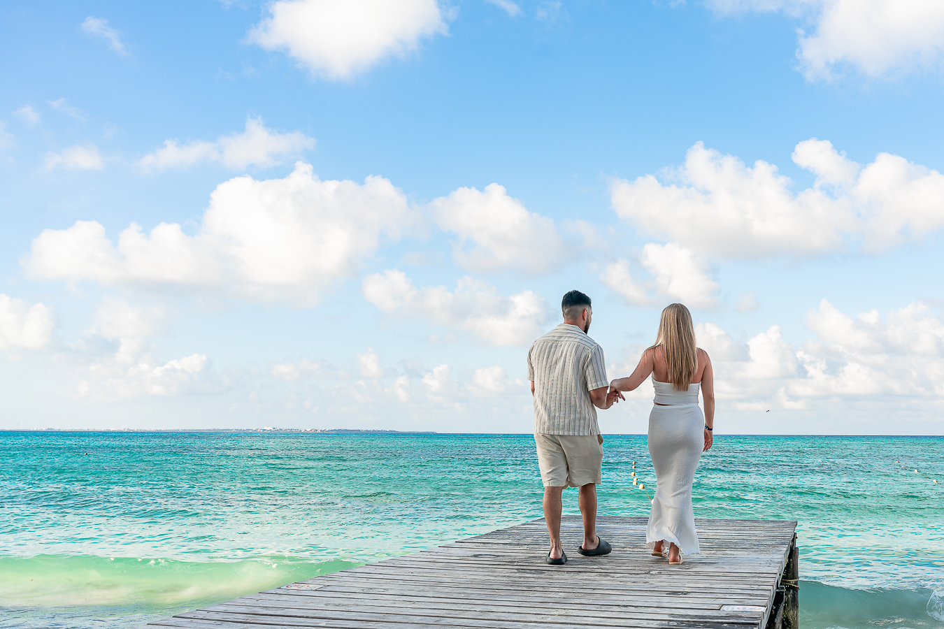 https://0201.nccdn.net/1_2/000/000/11d/5f6/romantic-proposal-in-cancun-riu-cancun-allinclusive115.jpg.jpg