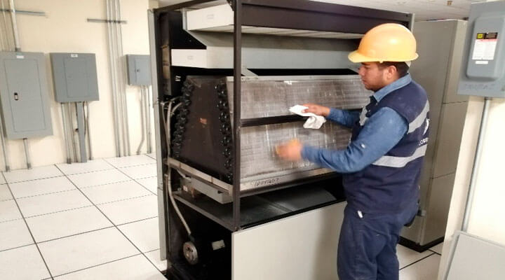 C&R -  PERSONAL ALTAMENTE CALIFICADO