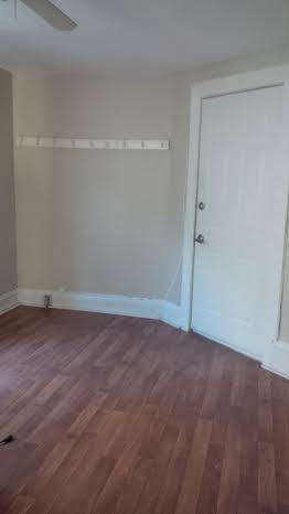 569 Harding Living Room