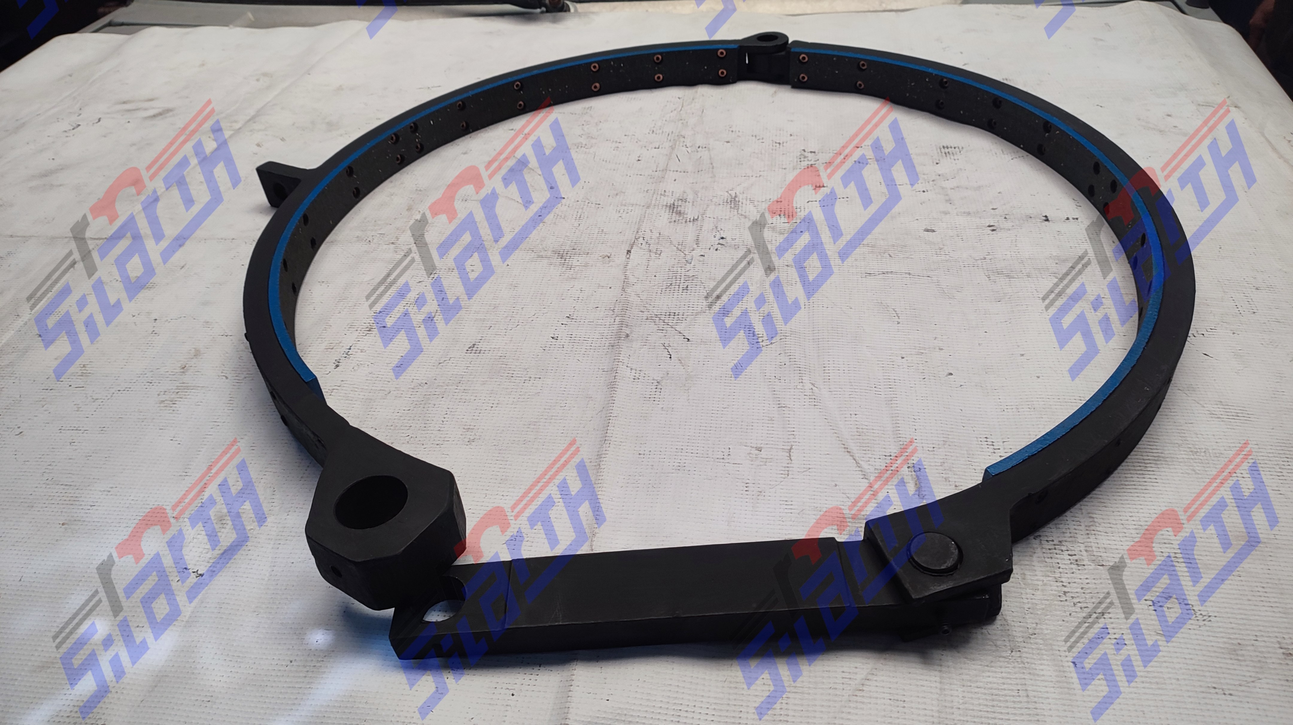 CINCHO BP 23" D x 1 1-2
