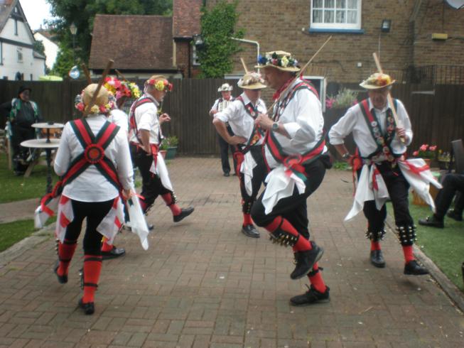 Merrydowners Sword Dance at the Fox & Hounds