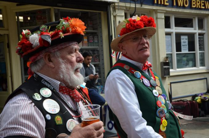 Tony and Graham from Phoenix Morris outside the Two Brewers
