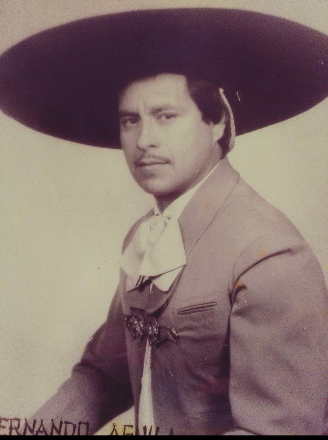 FERNANDO AGUILA BIOGRAFIA LA EXITOSA DE RADIANTV 