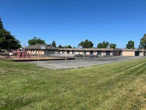 https://0201.nccdn.net/1_2/000/000/11f/29d/eastus-facility-rear-building-480x360.jpeg