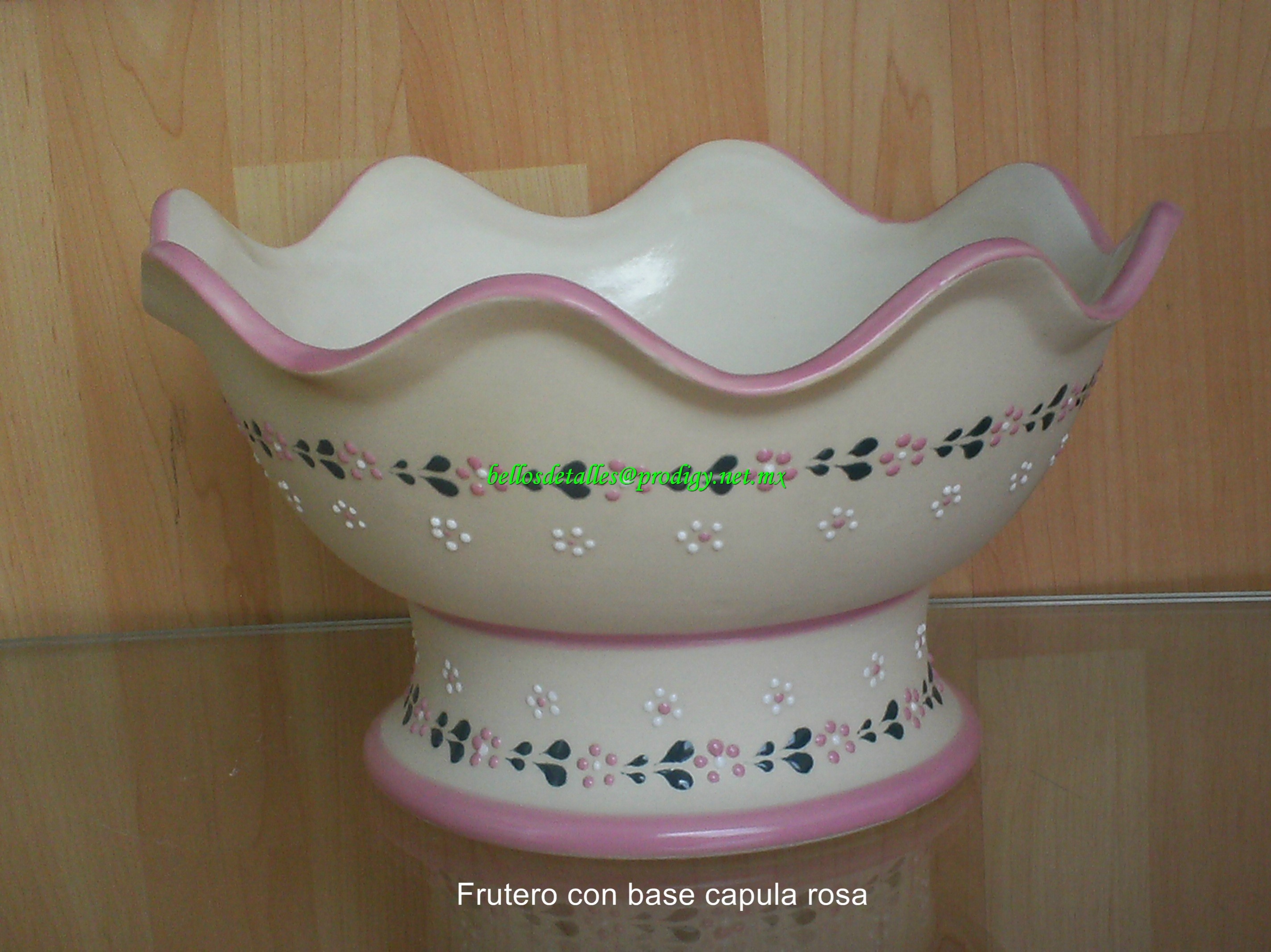 https://0201.nccdn.net/1_2/000/000/11f/8f8/Frutero-con-base-capula-rosa-2848x2134.jpg