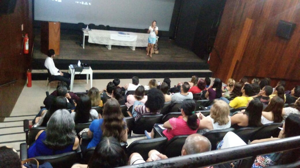 EM BELÉM - ATIVIDADES PELO DIA DO BIBLIOTECÁRIO.