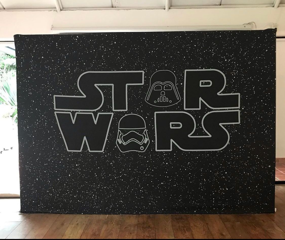 Pared Star Wars
Altura 2.20m X 3.12m
$ 280.000