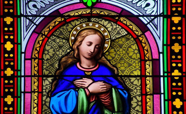 https://0201.nccdn.net/1_2/000/000/120/8f9/stained-glass-9.jpg