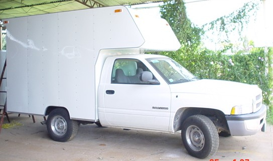 camper volado chasis