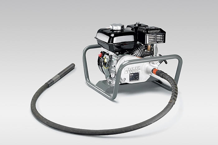https://0201.nccdn.net/1_2/000/000/122/7f8/wacker-vibrator-gasoline-700x466.jpg