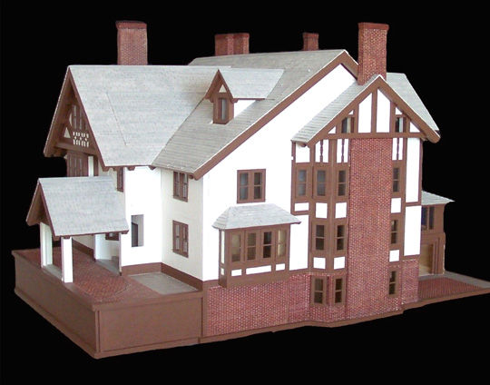 Hill House debuted at the 
Tom Bishop Productions 
Miniatures Show in New York City
