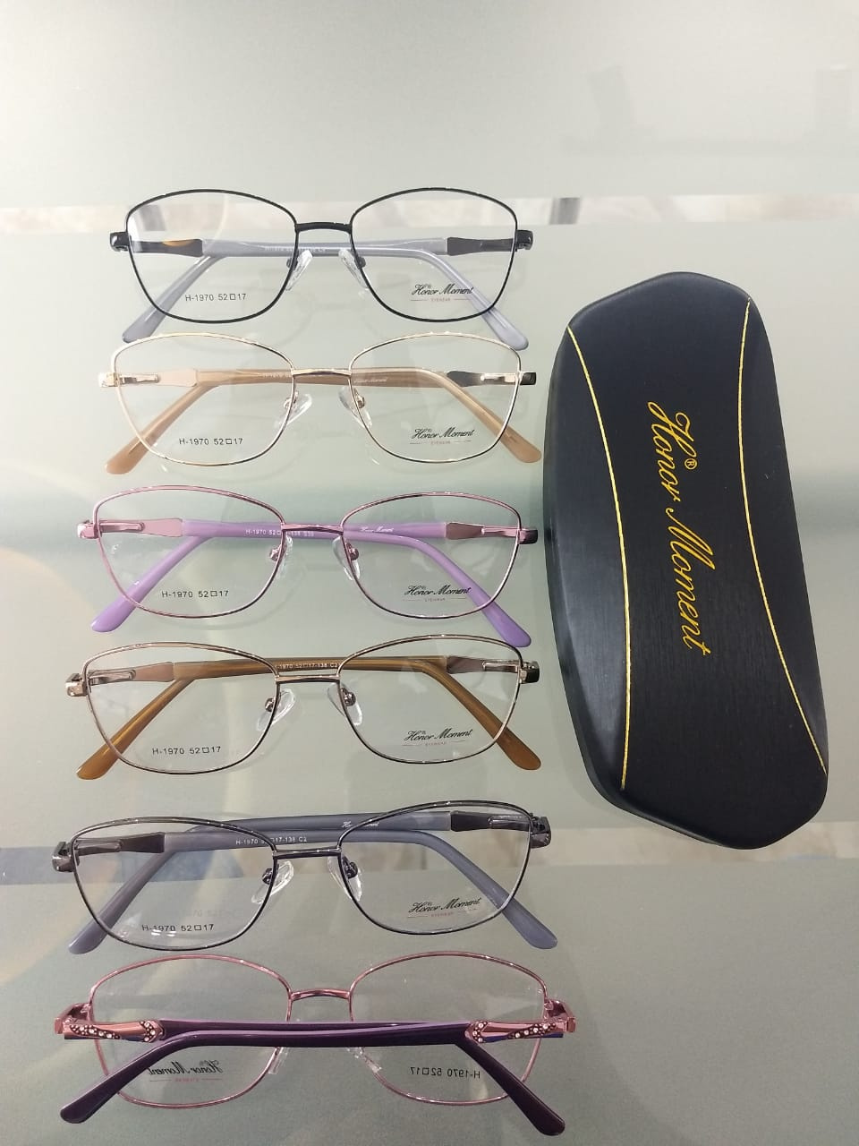 Modelo: H-1970
Colores: Rosa, Dorado, Gris, Cafe, Negro y Morado