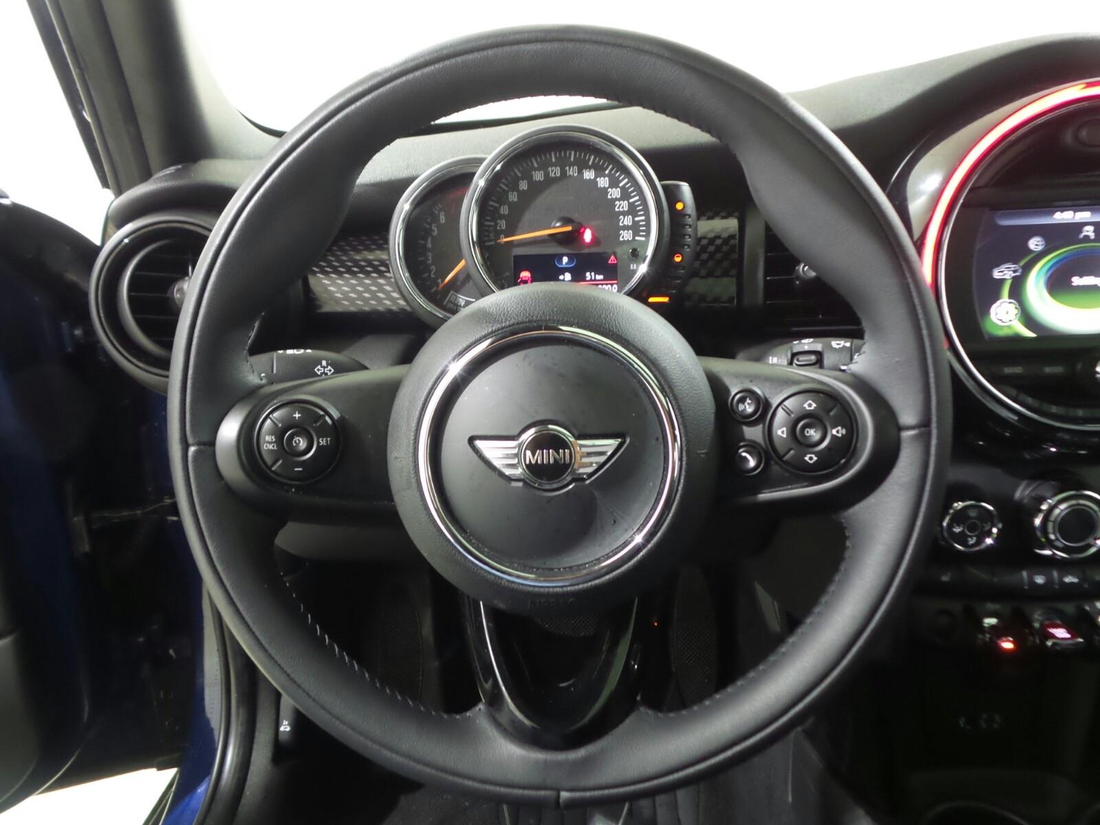 STEERINGWHEEL STEERINGWHEEL