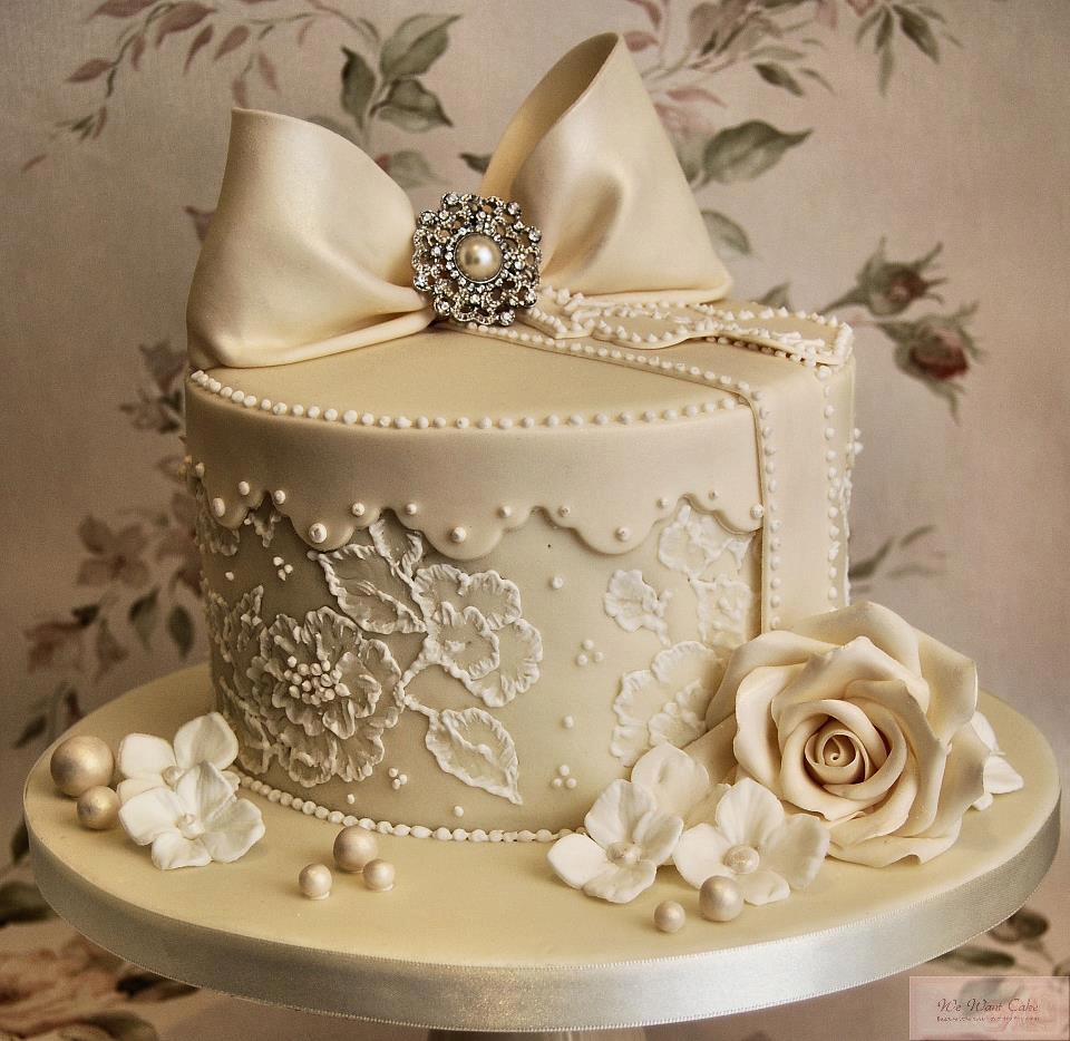 https://0201.nccdn.net/1_2/000/000/123/501/wedding-cake-2-min.jpg