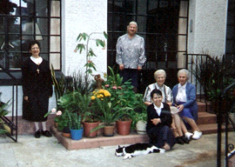 https://0201.nccdn.net/1_2/000/000/124/476/CA-779x554.jpg