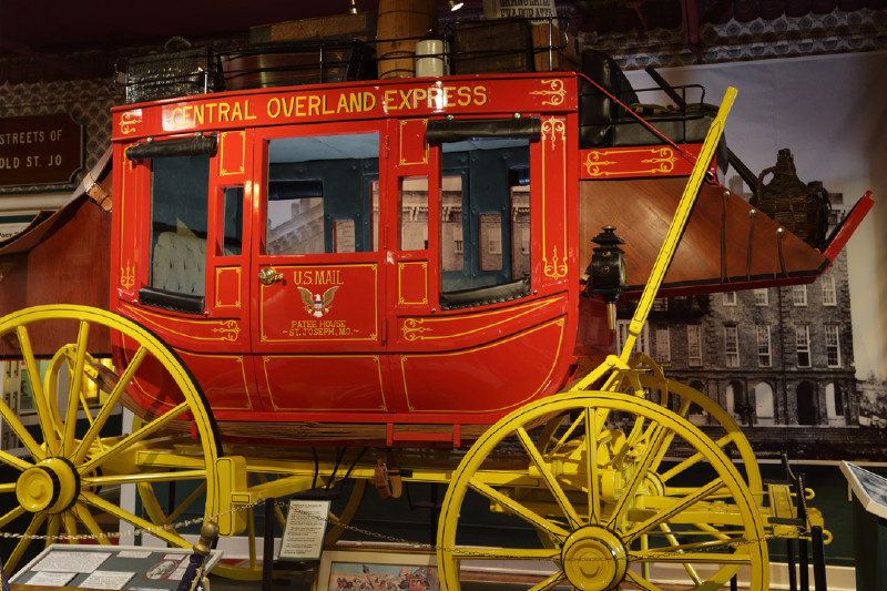 Central Overland Express Carriage 