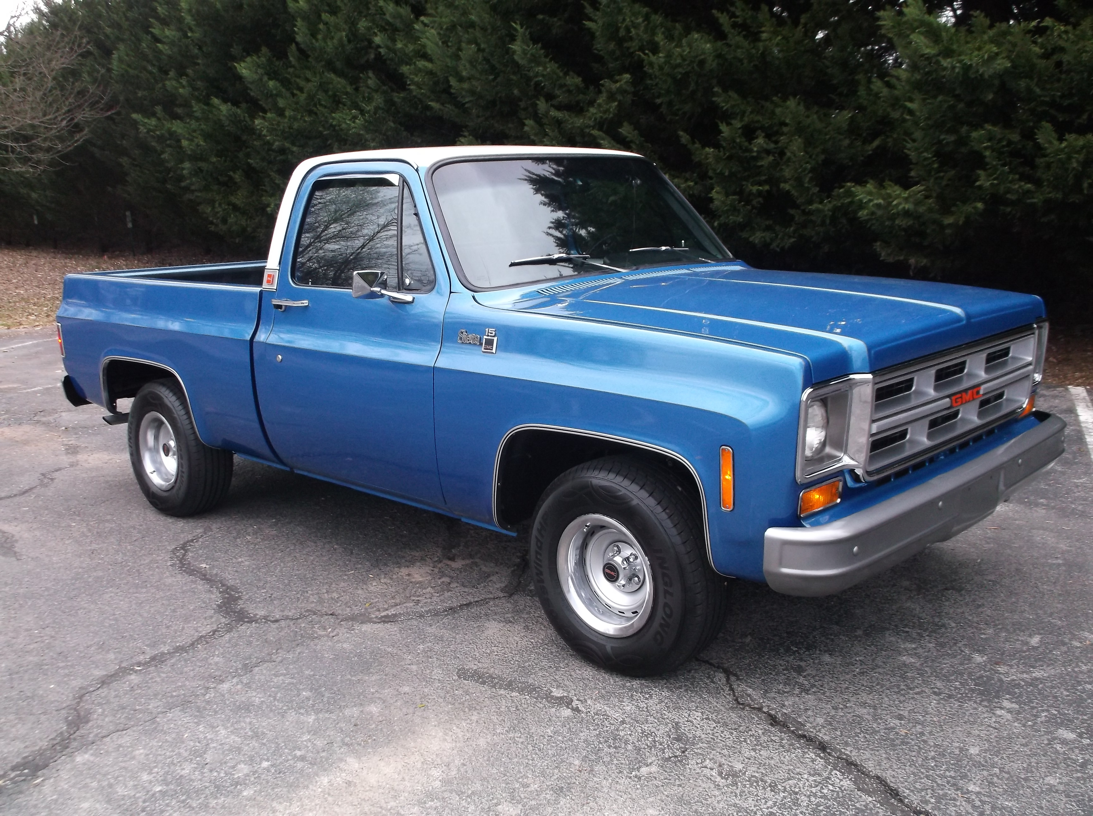 1976 GMC Sierra Completely 
Restored !  All New !
SOLD