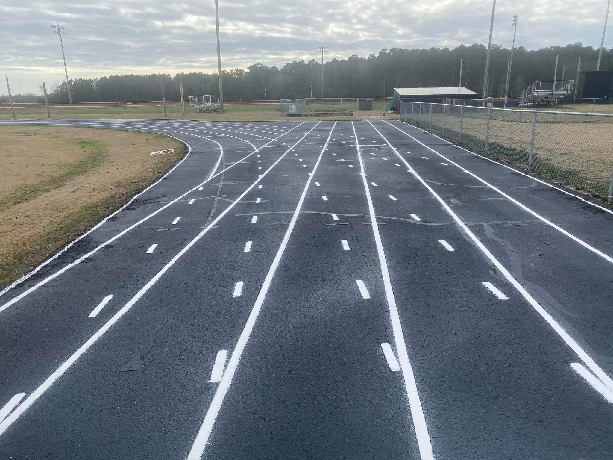 https://0201.nccdn.net/1_2/000/000/126/e99/line-striping-34.jpg