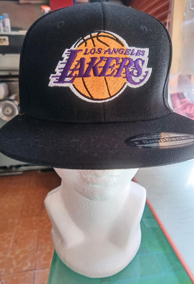 https://0201.nccdn.net/1_2/000/000/126/f76/gorras13.jpg