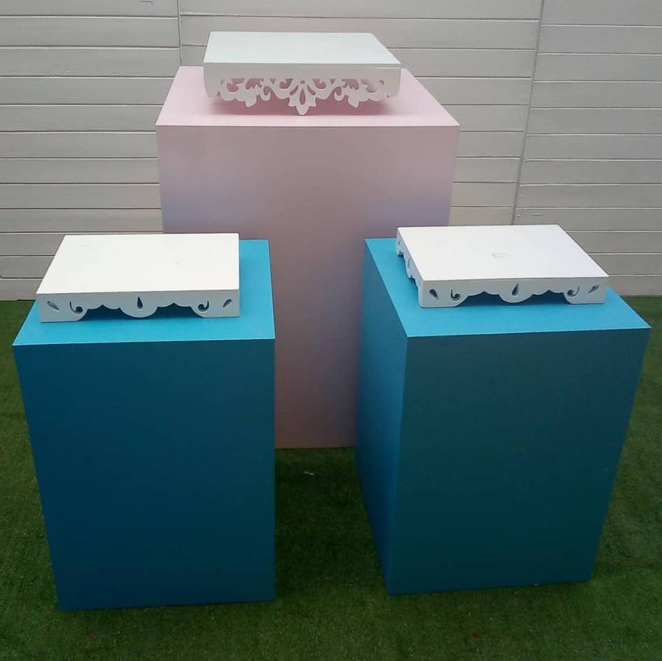 Kit 3 Cubos
1 Principal 80CM Altura
2 Pequeña 58cm Altura
Alquiler $ 150.00