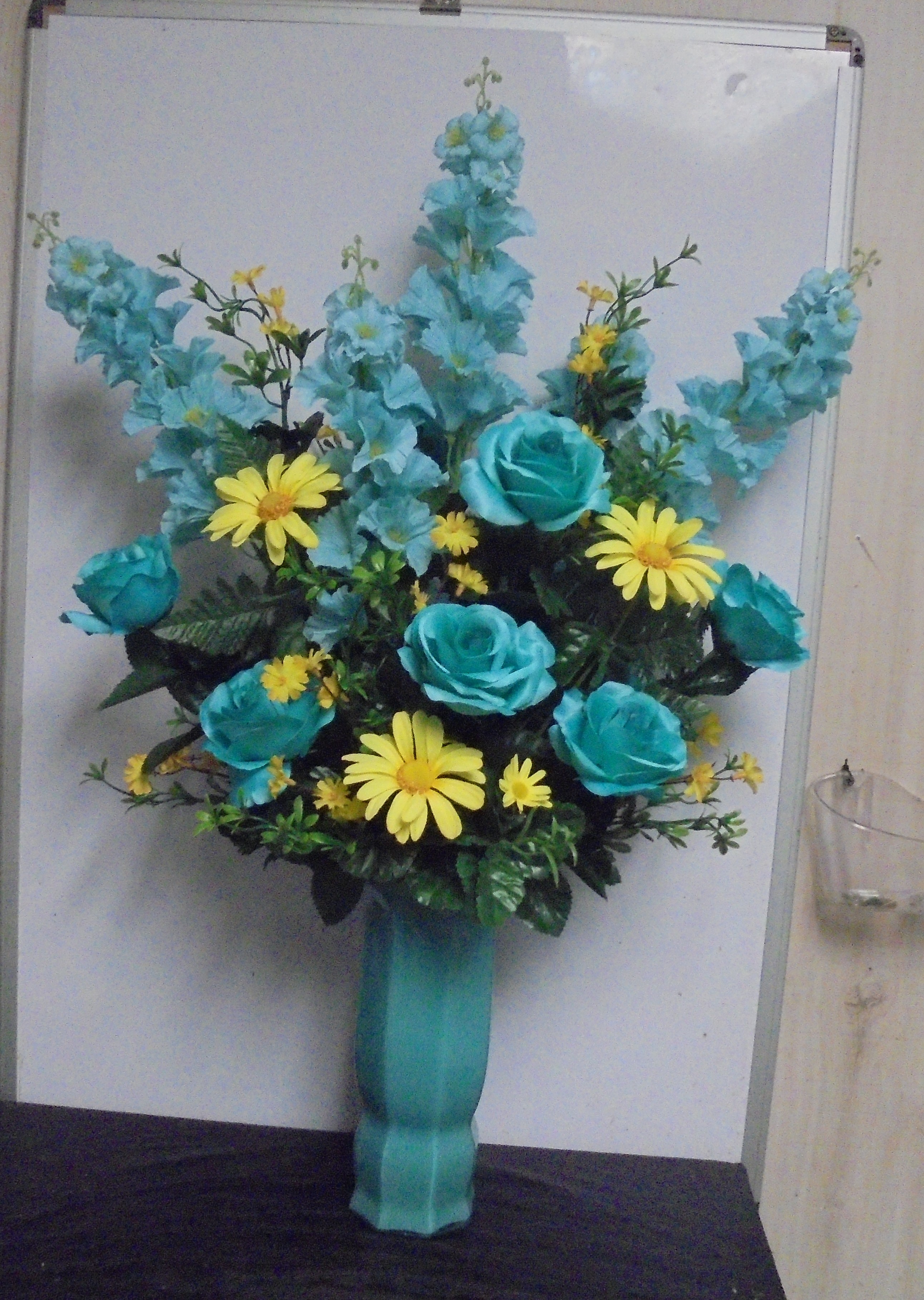 (28) "Silk" Vase Arrangement
(Aqua & Yellow)
$70.00
