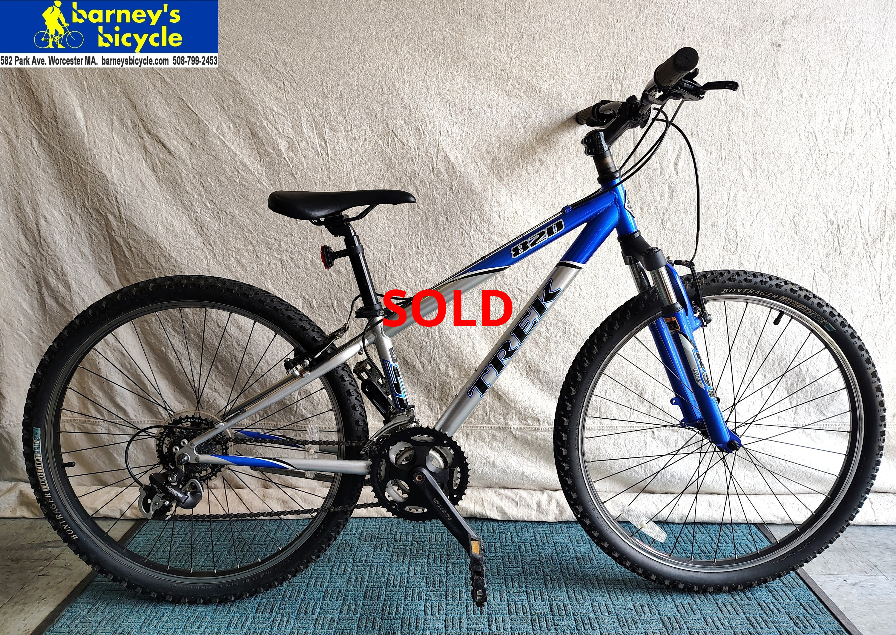 Trek 820
Frame Size: XS / Rider Height: 5'1-5'4
$379.00