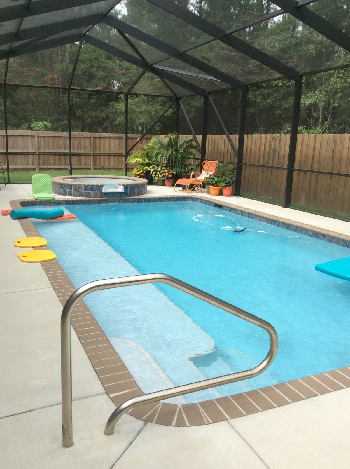Gunite Pool With Ledge