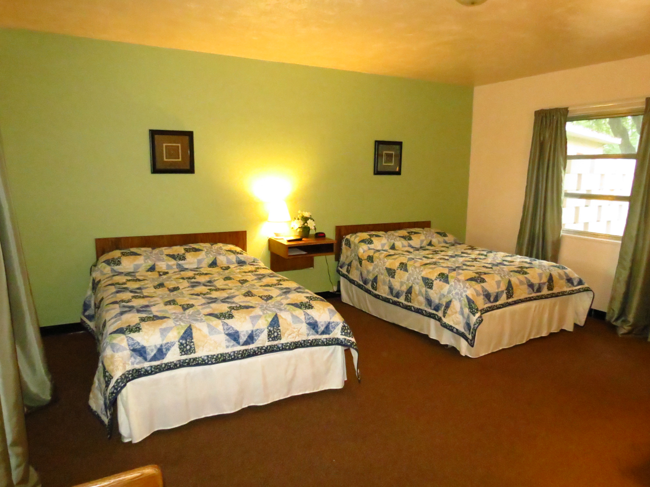 Beautiful hotel room||||