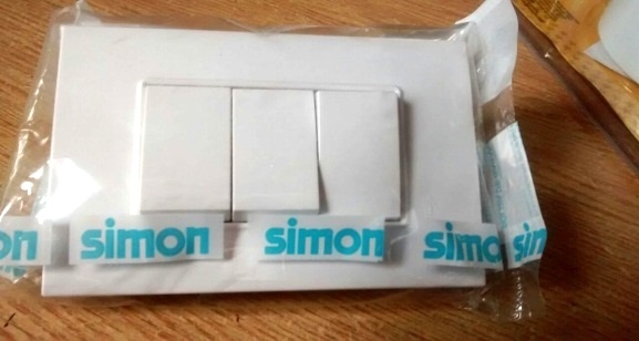 Interruptor triple conmutable           
Codigo 23006