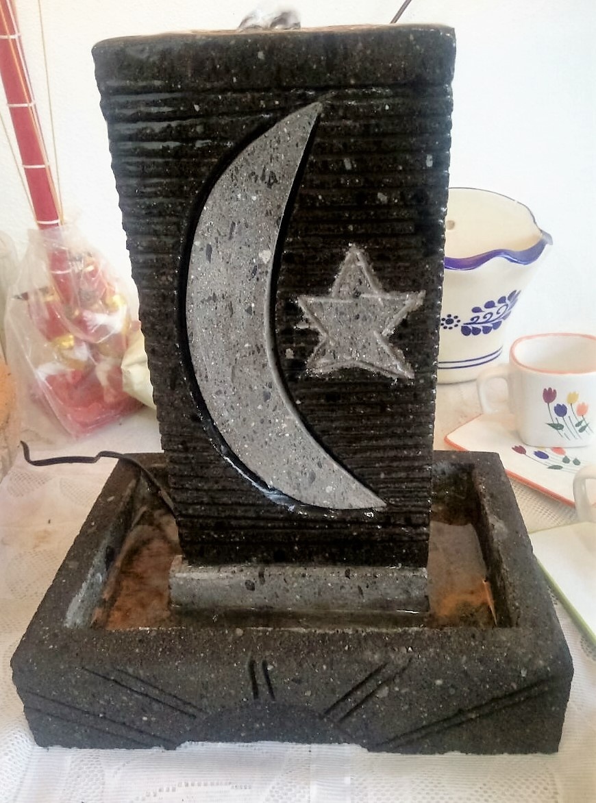 https://0201.nccdn.net/1_2/000/000/12a/370/Fuente-luna-y-estrella-en-cantera-870x1172.jpg