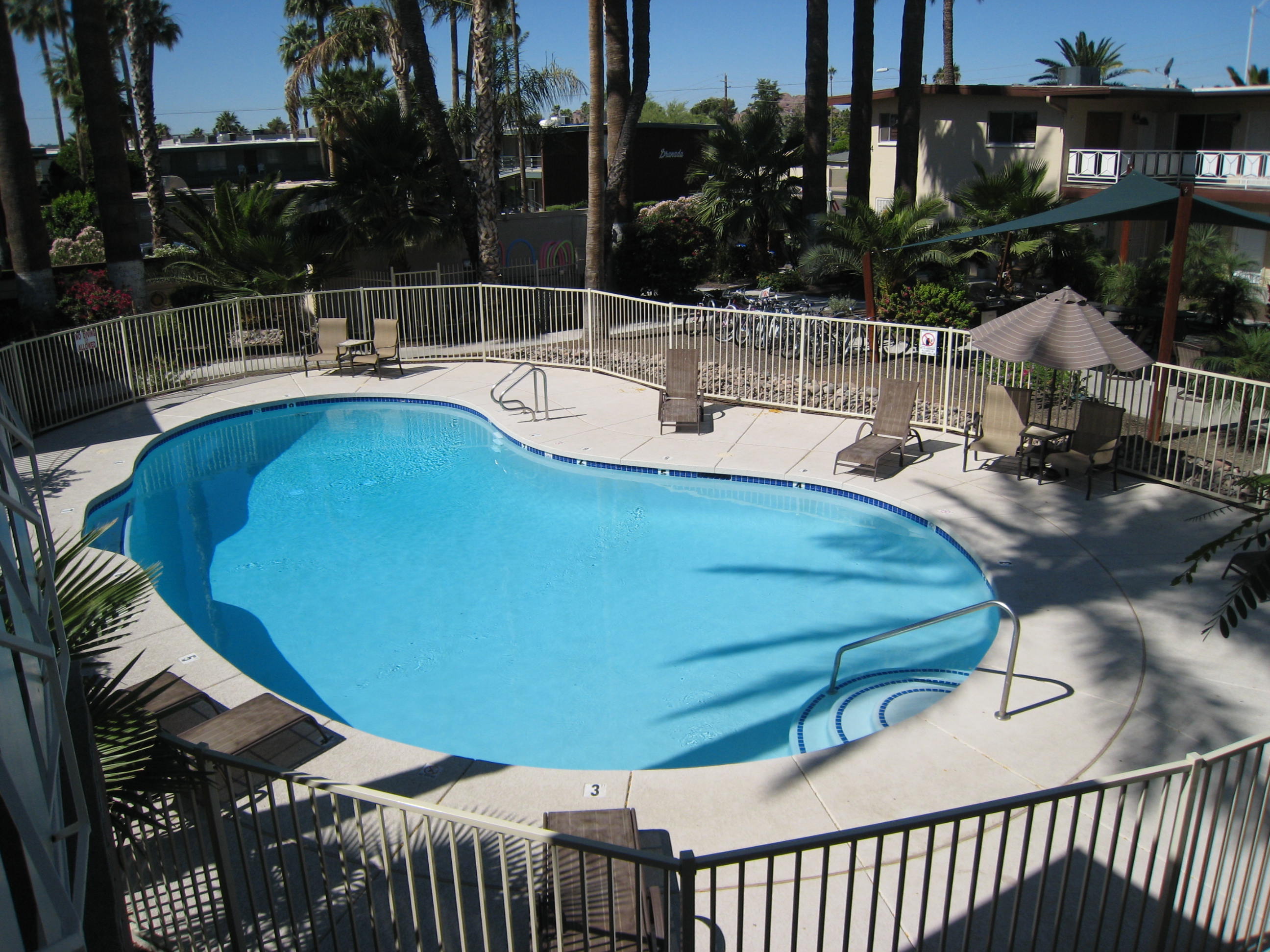 https://0201.nccdn.net/1_2/000/000/12a/5f4/parc-scottsdale.remodeledpool.apr.2010-001.jpg