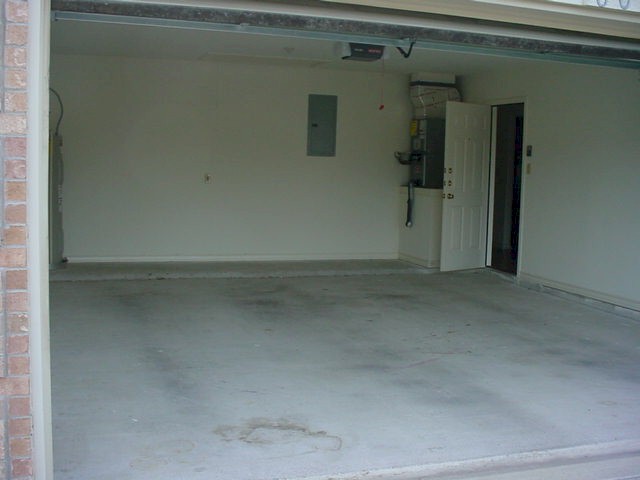 https://0201.nccdn.net/1_2/000/000/12a/834/evan107garage.jpg
