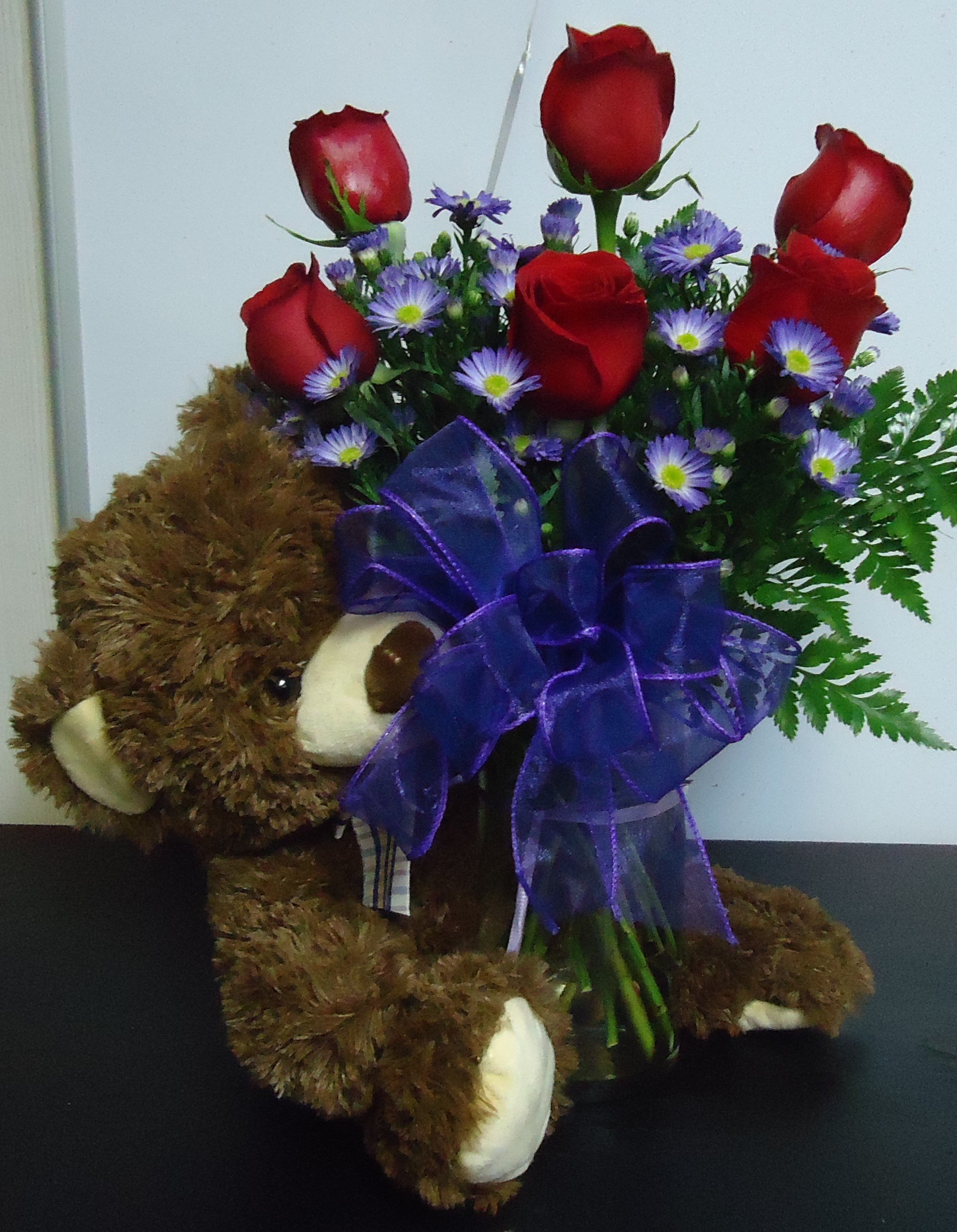 (9)  Half-Dozen "Red" Roses
W/ Plush Bear
(Bear May Be Different)
$65.00
