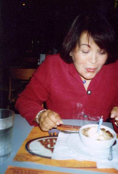 ... su última velita.